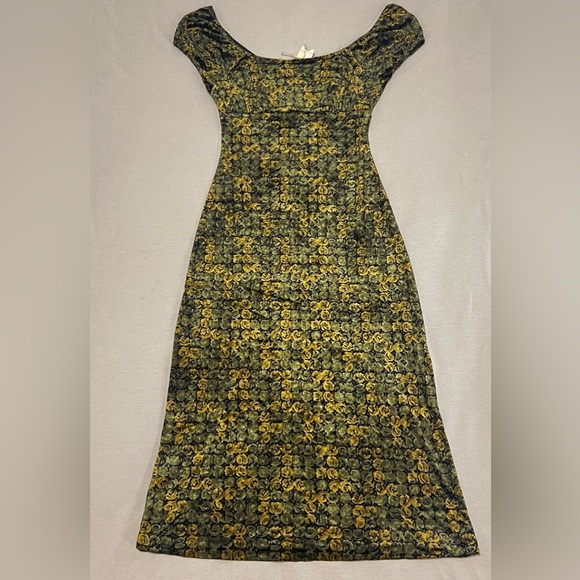 Betsey Johnson Dresses & Skirts - 90s Y2k Betsey Johnson Ditsy Floral Midi Body Hugging Velvet Dress Sz Small